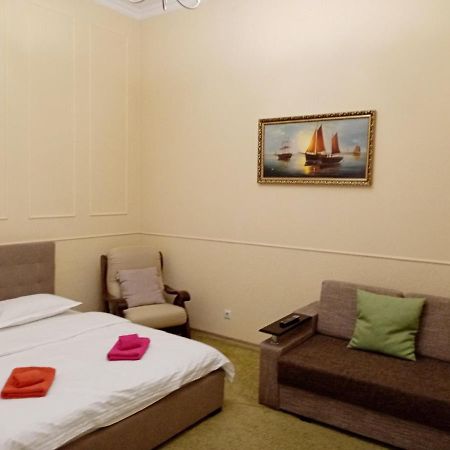 Regrand Apartment On Svobody 22 리비프 외부 사진